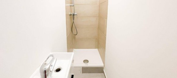 Studio à Vienna, Austria No. 250042 6