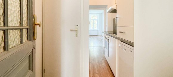 Studio à Vienna, Austria No. 250042 5