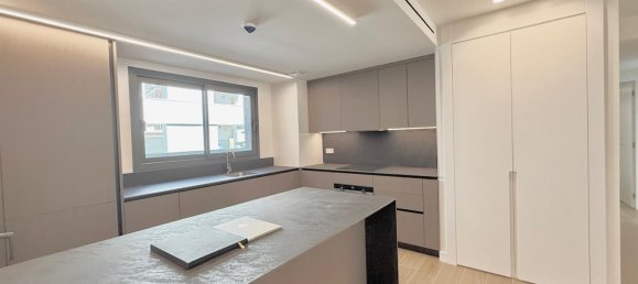 Apartamento de 3 dormitorios en Fuengirola, Spain No. 146604 7