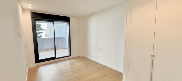 Apartamento de 3 dormitorios en Fuengirola, Spain No. 146604 15