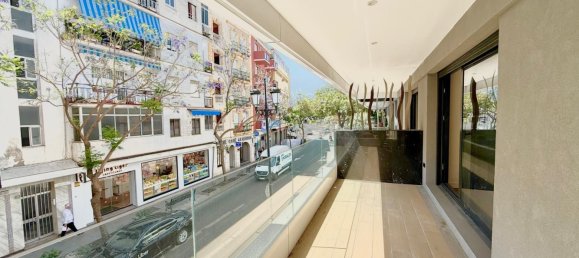 Apartamento de 3 dormitorios en Fuengirola, Spain No. 146604 6