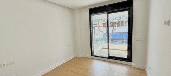 Apartamento de 3 dormitorios en Fuengirola, Spain No. 146604 30