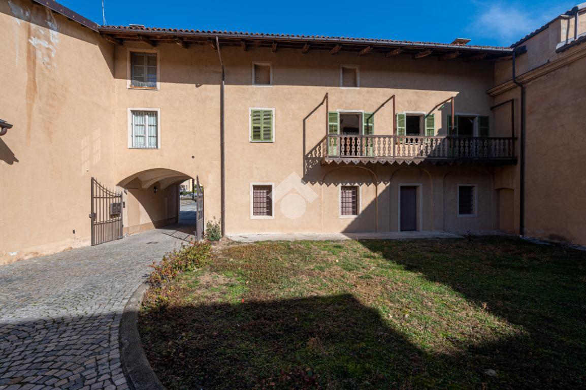 6-salle Maison à Verzuolo, Italy No. 19810