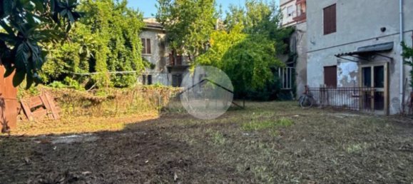 3 bedrooms House in San Bonifacio, Italy No. 314464 5