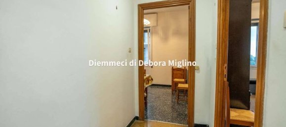 Квартира с 2 спальнями в Генуя, Италия № 351255 3