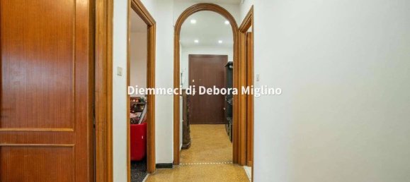 Квартира с 2 спальнями в Генуя, Италия № 351255 2