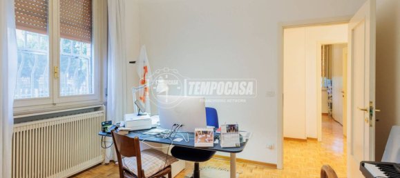 3 غرف نوم شقة في Parma, Italy رقم 109180 31