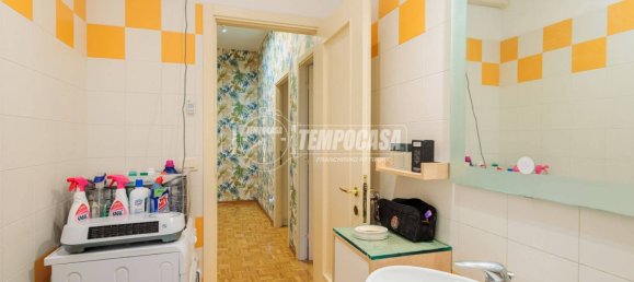 3 غرف نوم شقة في Parma, Italy رقم 109180 26