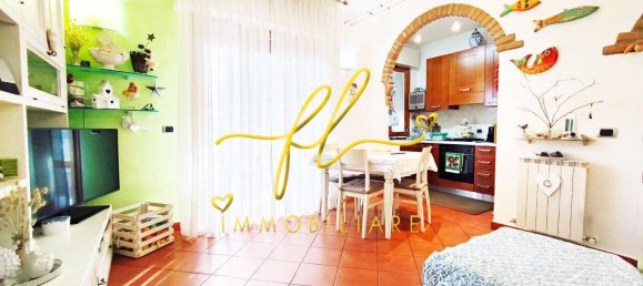 2 bedrooms Apartment in Rosignano Marittimo, Italy No. 351033 3