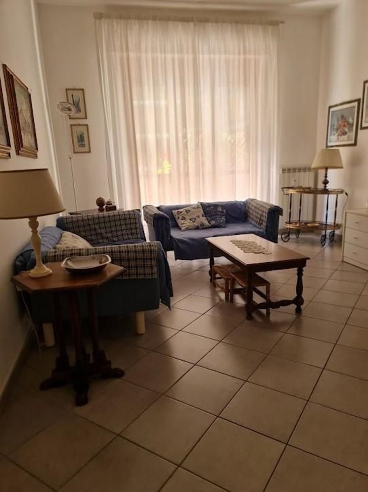4 Schlafzimmer Wohnung in Carrara, Italy, Nr. 402994