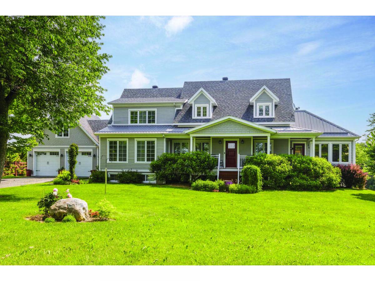 Casa de 4 dormitorios en Stanstead, Canada No. 302