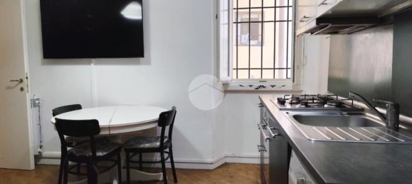 3 rooms Apartment in Florence, Italy No. 43983 7