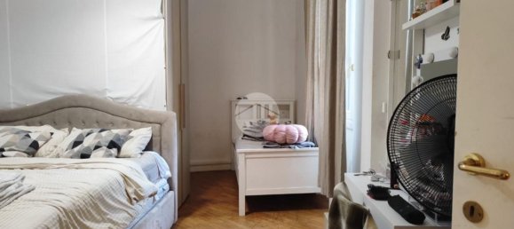 3 rooms Apartment in Florence, Italy No. 43983 14