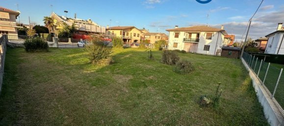 642m² Land in Adria, Italy No. 90757 8