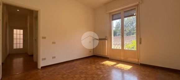 4 bedrooms Apartment in Parma, Italy No. 359914 32