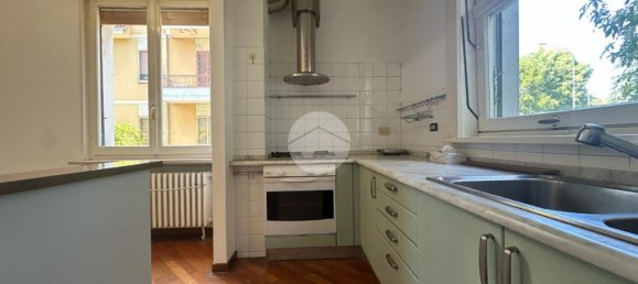 4 bedrooms Apartment in Parma, Italy No. 359914 24