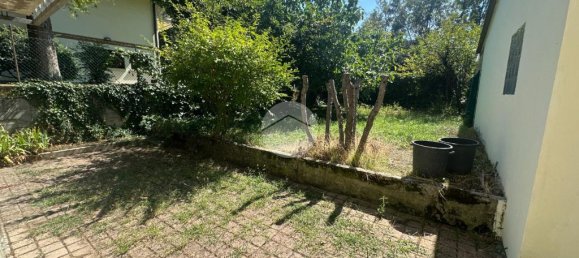 4 bedrooms Apartment in Parma, Italy No. 359914 10