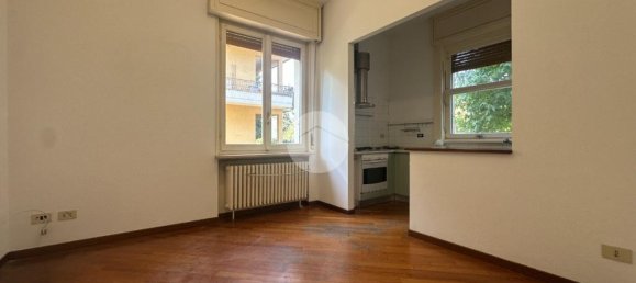 4 bedrooms Apartment in Parma, Italy No. 359914 23