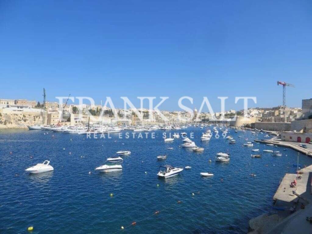 3 bedrooms Apartment in Birgu, Malta No. 6306