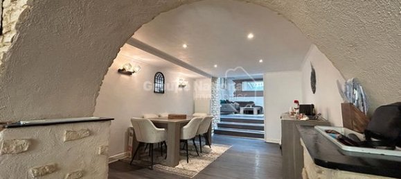 3 bedrooms House in Carpentras, France No. 309958 4