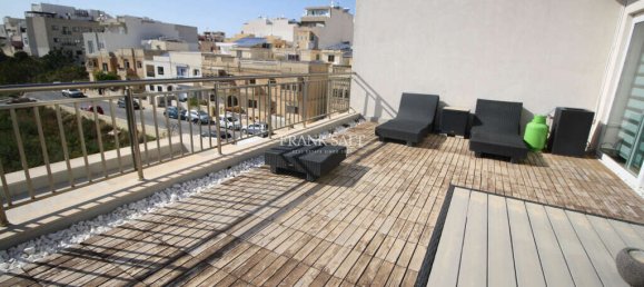 2 bedrooms Apartment in Saint Julian's, Malta No. 10034 4