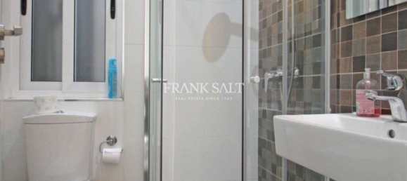 2 bedrooms Apartment in Saint Julian's, Malta No. 10034 16