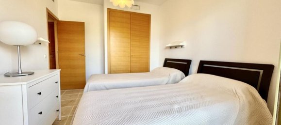 Apartamento de 2 dormitorios en Marbella, Spain No. 183280 10