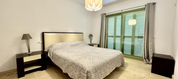 Apartamento de 2 dormitorios en Marbella, Spain No. 183280 8