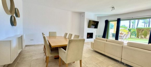 Apartamento de 2 dormitorios en Marbella, Spain No. 183280 4