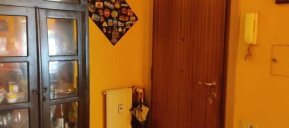 4-Zimmer Wohnung in Rome, Italy, Nr. 37576 9