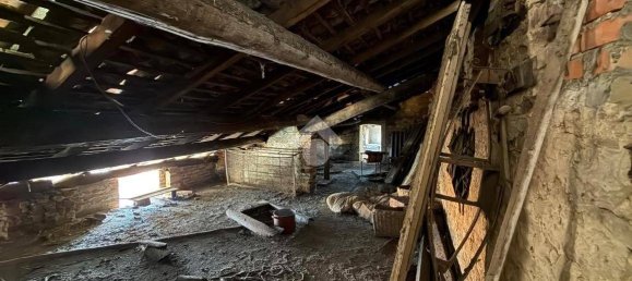 2 Schlafzimmer Haus in Cerano, Italy, Nr. 350168 23