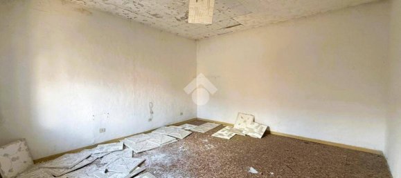 2 Schlafzimmer Haus in Cerano, Italy, Nr. 350168 2