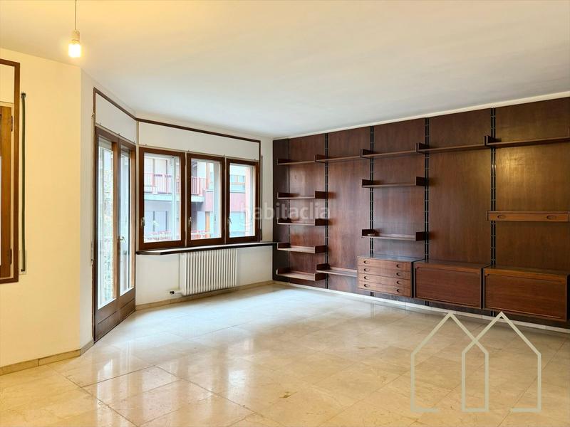 4 bedrooms Apartment in Girona, Spain No. 199221