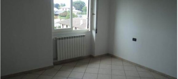 1 bedroom Apartment in Veniano, Italy No. 178621 3