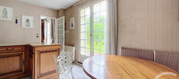 Замки и поместья с 4 спальнями в Сент-Андре-ле-Вержер, Франция № 257912 28