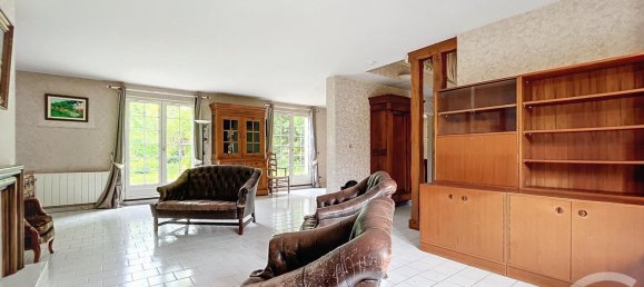 Замки и поместья с 4 спальнями в Сент-Андре-ле-Вержер, Франция № 257912 20