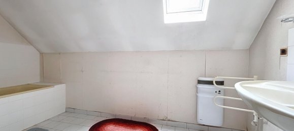 Замки и поместья с 4 спальнями в Сент-Андре-ле-Вержер, Франция № 257912 37