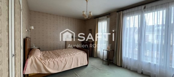 3 Schlafzimmer Haus in Chateauroux, France, Nr. 209579 4