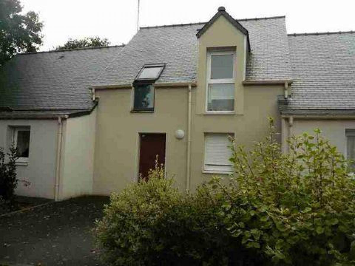 Condominio de 2 dormitorios en Begard, France No. 32828