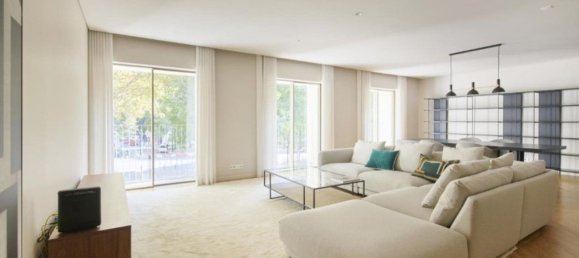 2 bedrooms Apartment in Lisbon, Portugal No. 118973 2