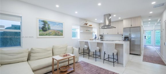 3 dormitorios villa en venta en Miami, Miami-Dade, Florida, USA № 614244 3