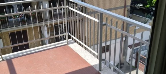 2-salle Appartement à Guidonia Montecelio, Italy No. 256354 10