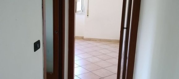 2-salle Appartement à Guidonia Montecelio, Italy No. 256354 17