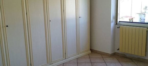 2-salle Appartement à Guidonia Montecelio, Italy No. 256354 19