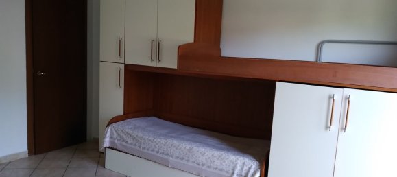 2-salle Appartement à Guidonia Montecelio, Italy No. 256354 18