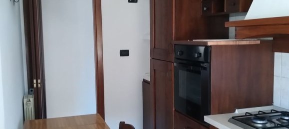 2-salle Appartement à Guidonia Montecelio, Italy No. 256354 8