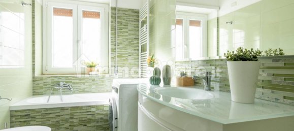 2 bedrooms Apartment in Rome, Italy No. 297501 17