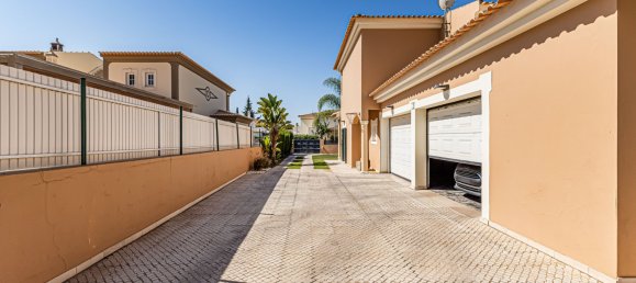 4 Schlafzimmer Villa in Albufeira, Portugal, Nr. 119877 39