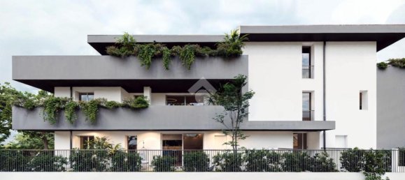 4 rooms Apartment in Ponte San Nicolò, Italy No. 66066 15