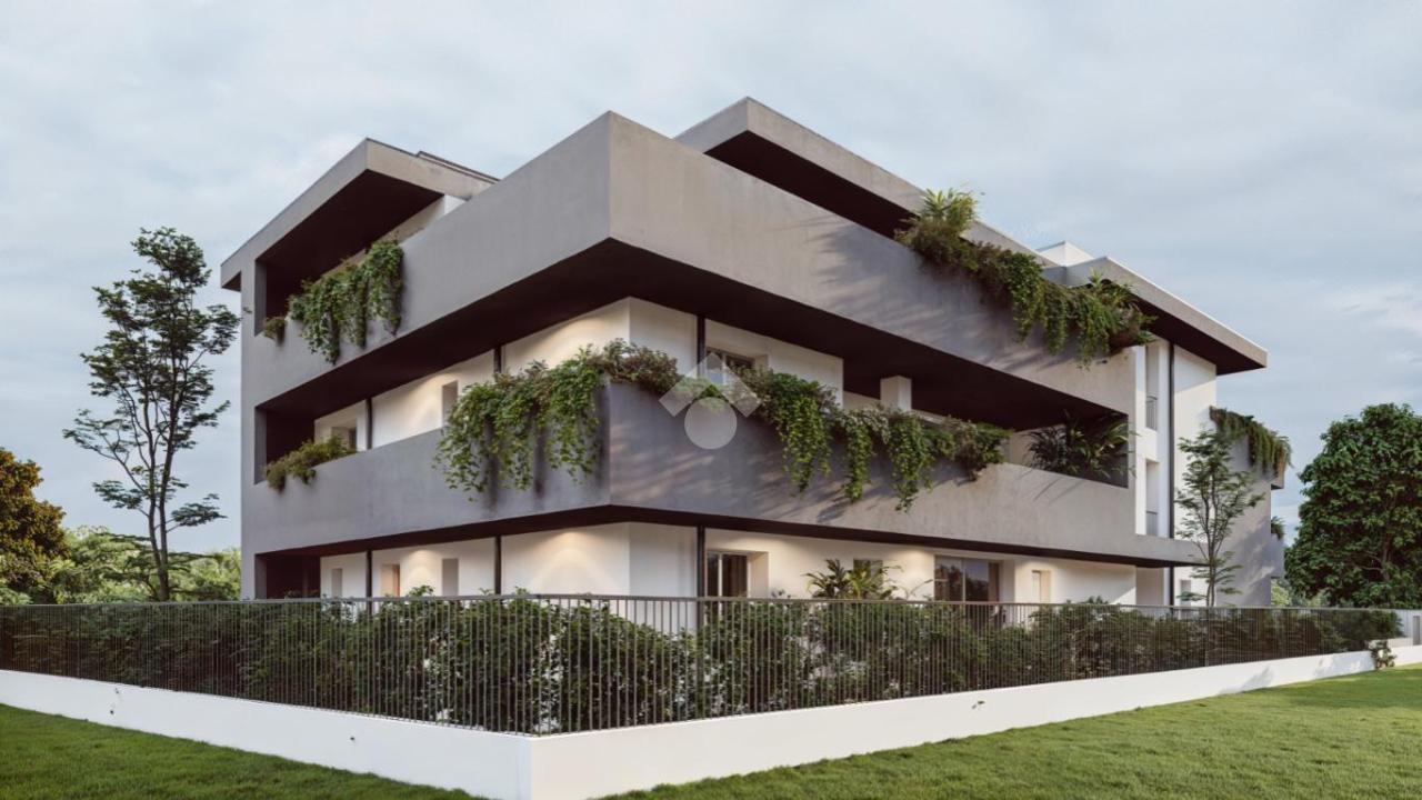 4 rooms Apartment in Ponte San Nicolò, Italy No. 66066